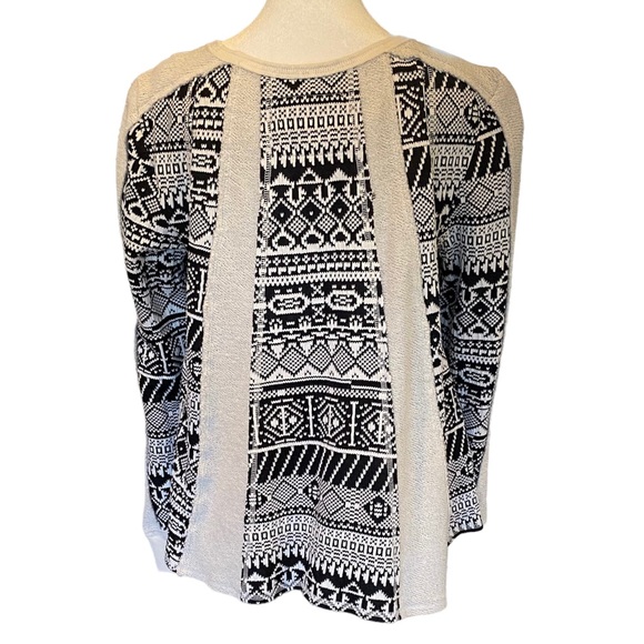 Lilka by Anthropologie Boho Geometric Swing Sweater Top - Picture 3 of 10